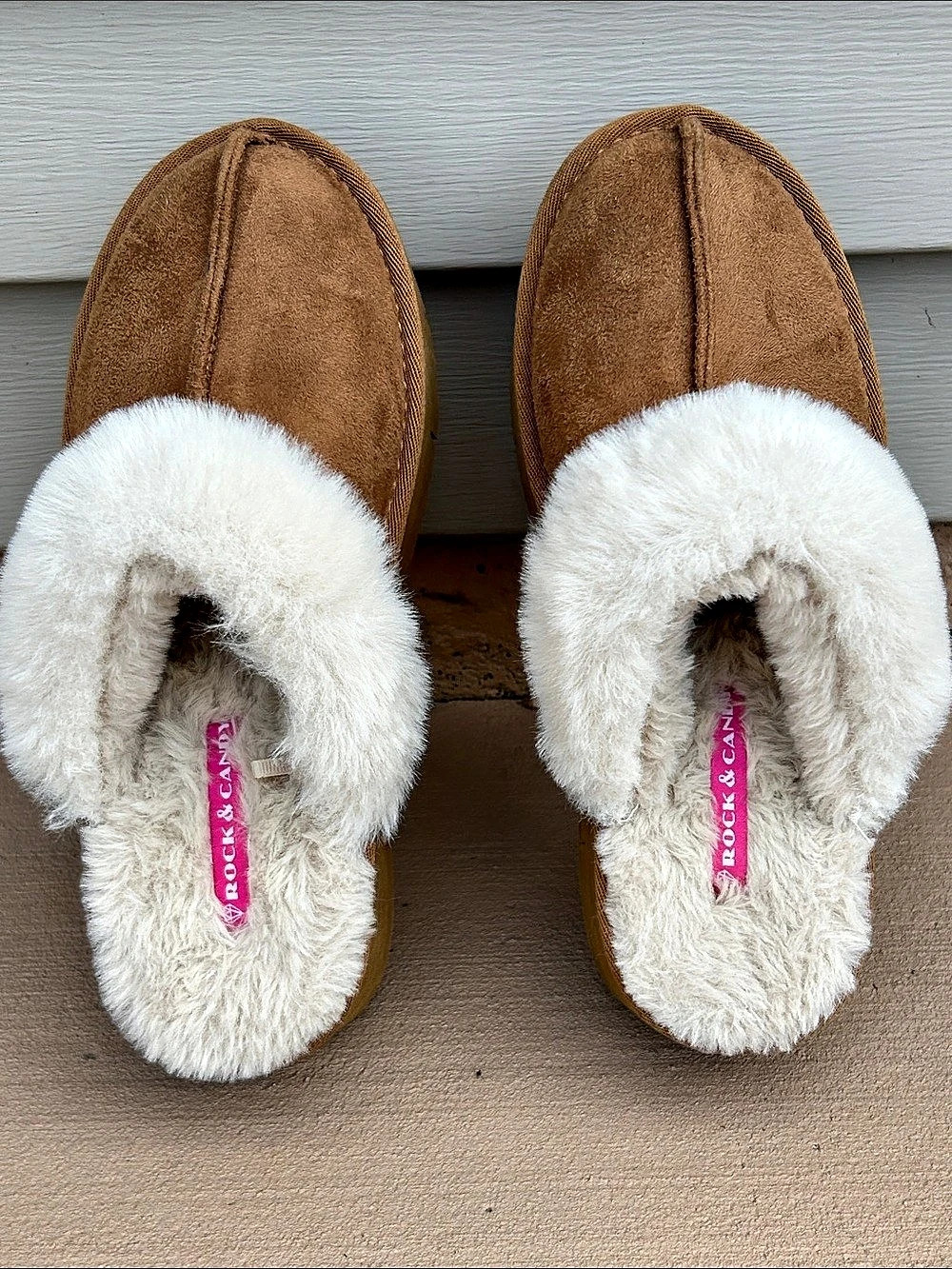 Rock & Candy Faux Leather & Faux Fur Slippers in Brown & White Size 9 EUC